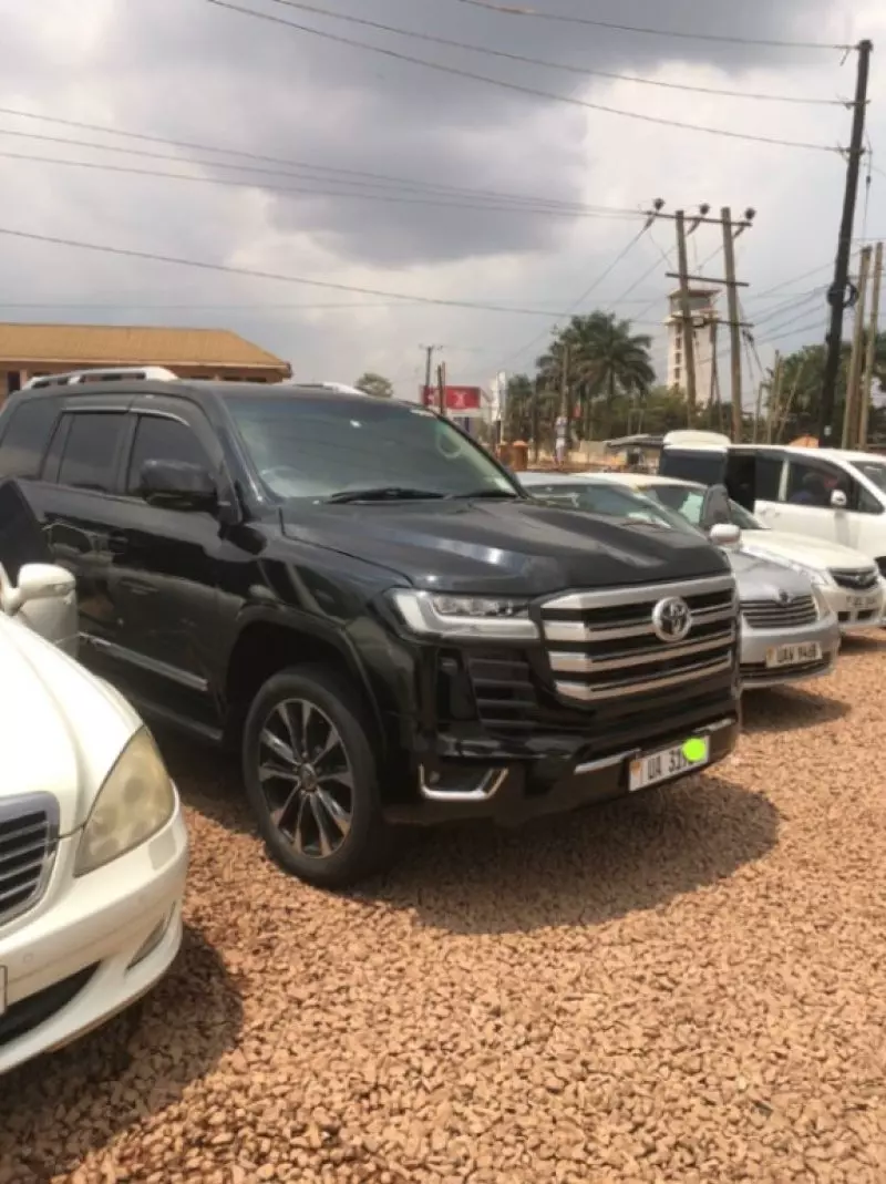 Toyota  Land Cruiser VXR V8   - 2008