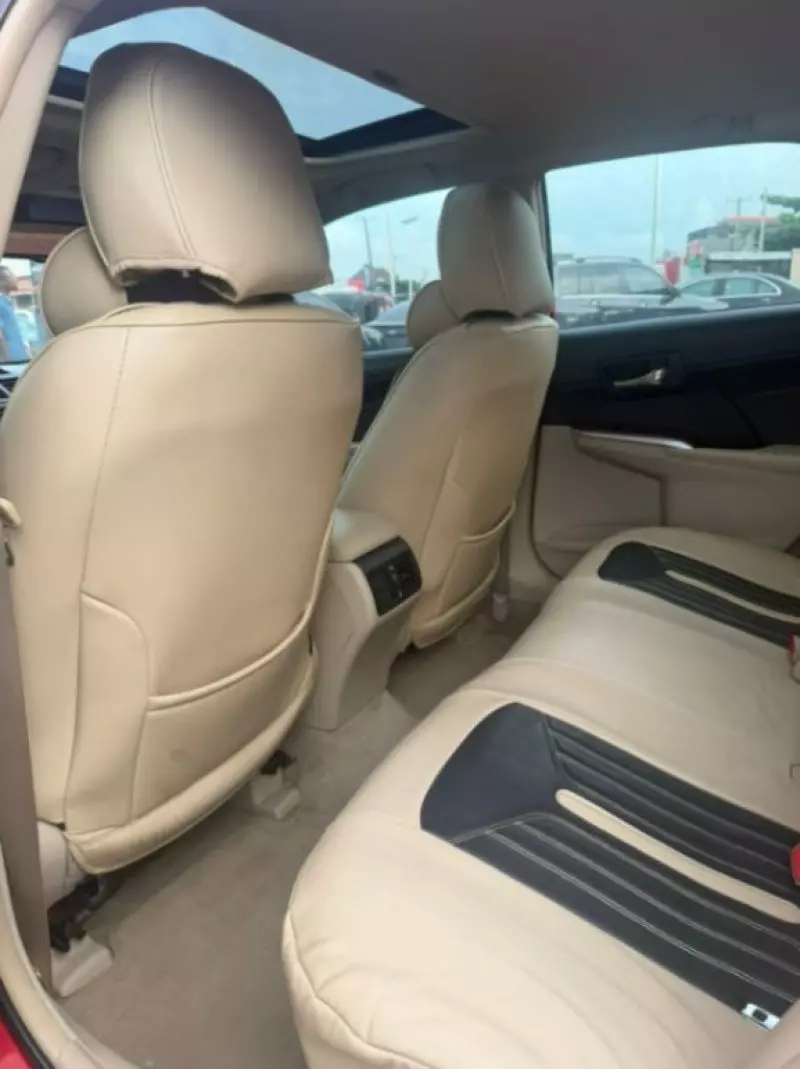 TOYOTA Camry - 2013