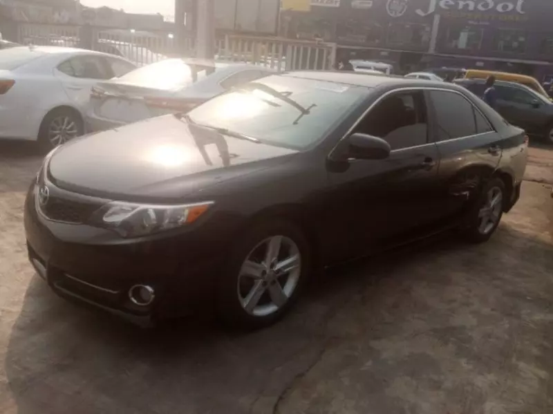 TOYOTA Camry   - 2014