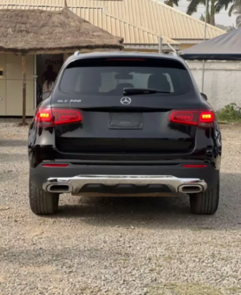 Mercedes-Benz GLC-Class - 2021
