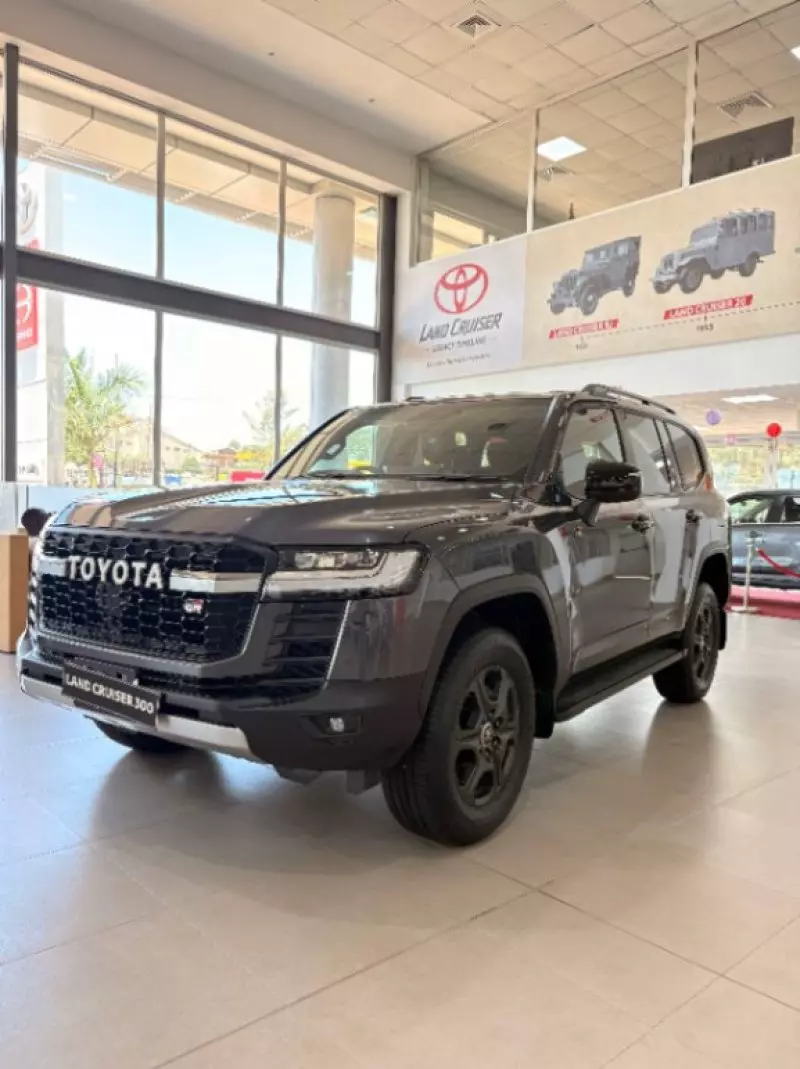 TOYOTA LANDCRUISER GR-S   - 2025