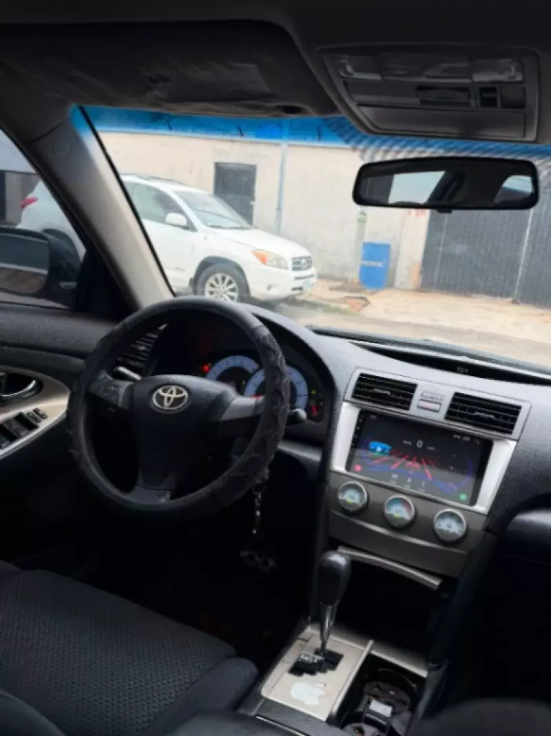 TOYOTA Camry   - 2011