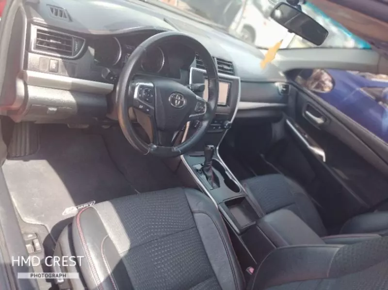 TOYOTA Camry - 2015