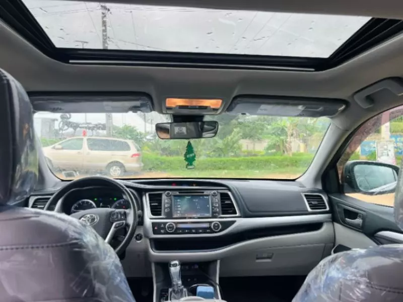 TOYOTA Highlander   - 2017
