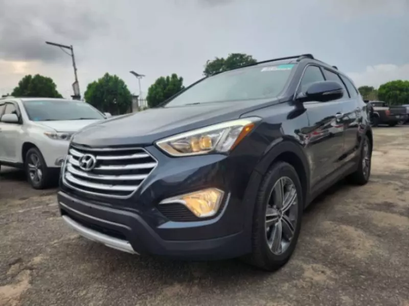 Hyundai Santa Fe - 2016