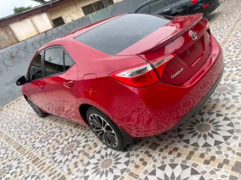TOYOTA Corolla   - 2016