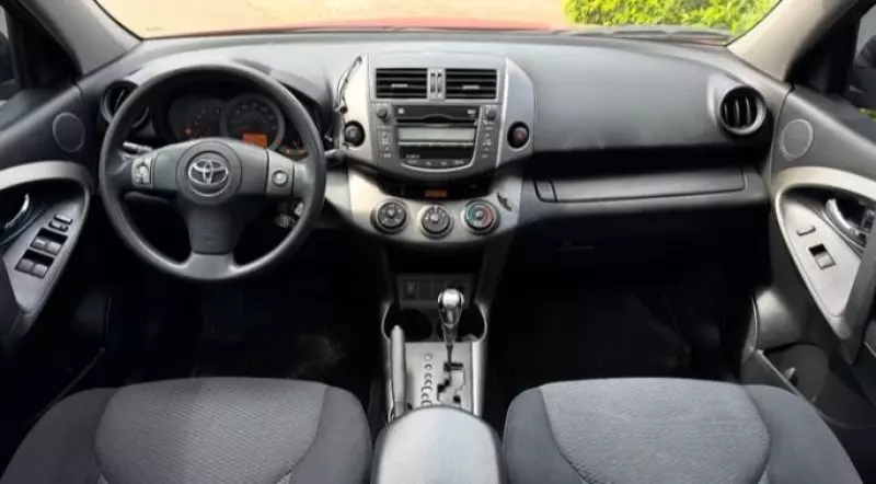 TOYOTA RAV 4   - 2010