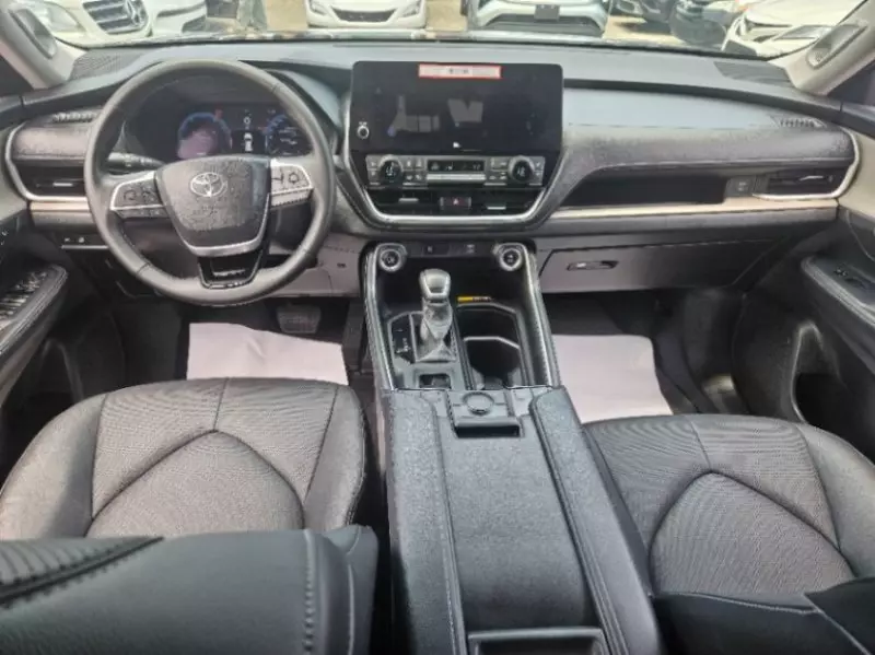 TOYOTA Grand Highlander   - 2024