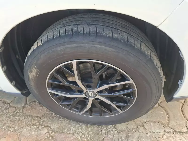 Toyota Harrier   - 2014