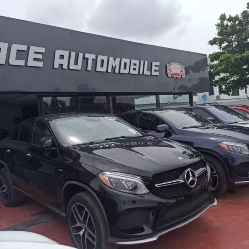 Mercedes-Benz GLE-Class   - 2017