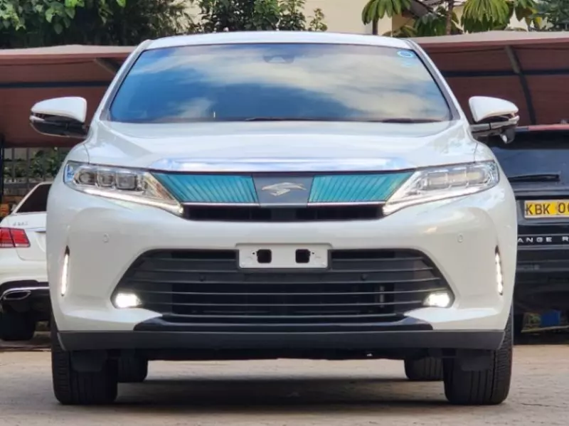 Toyota Harrier   - 2019
