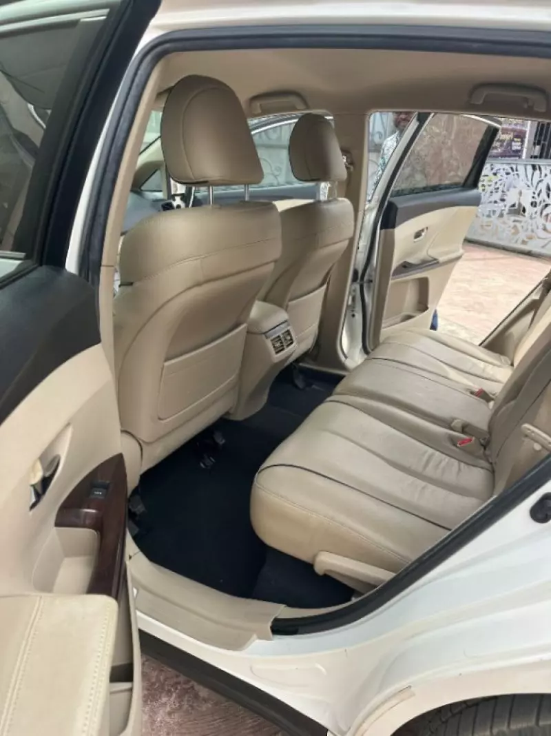 Toyota Venza   - 2013