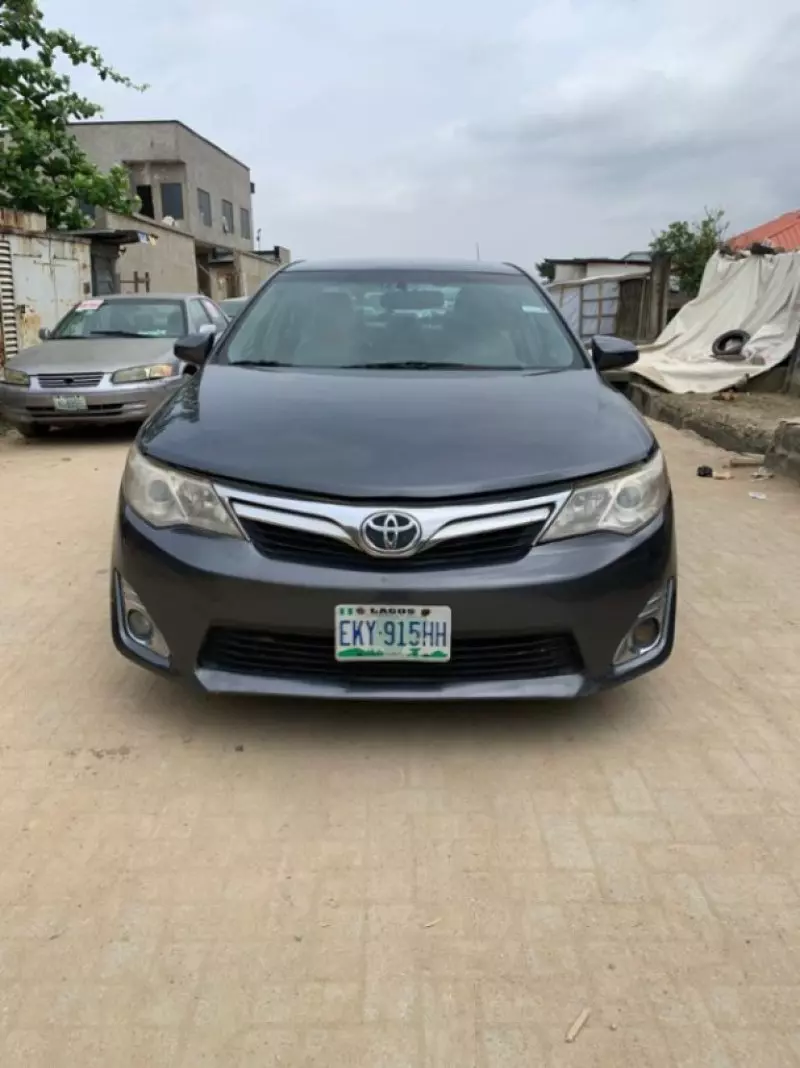TOYOTA Camry   - 2012