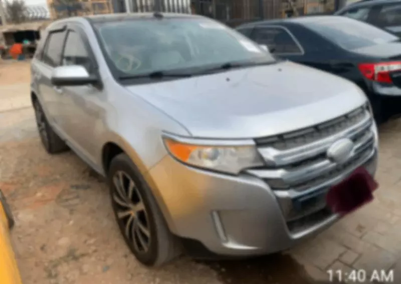 Ford Edge   - 2012