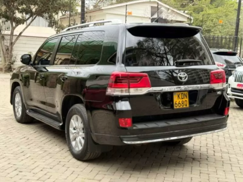 TOYOTA Land Cruiser   - 2016