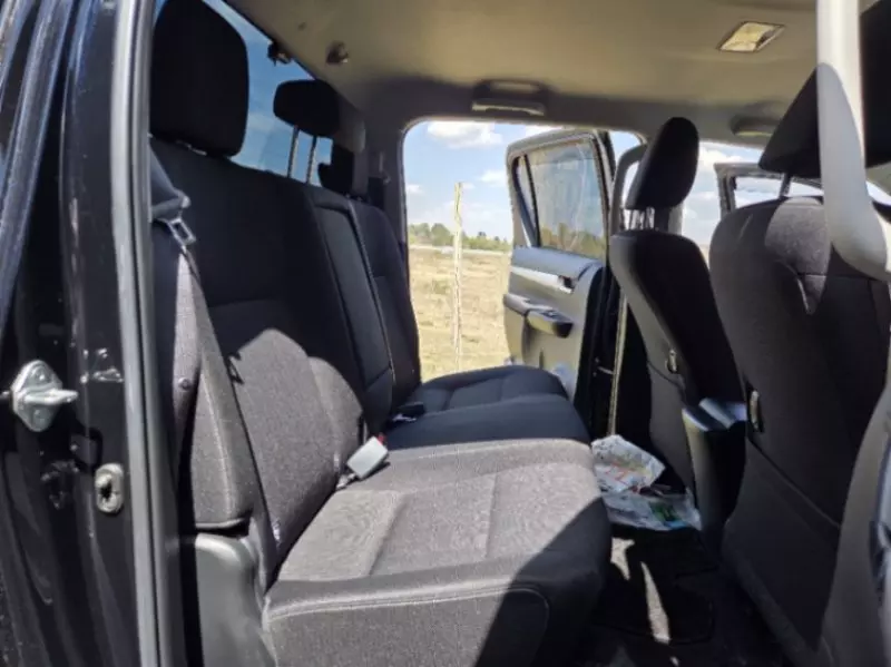 Toyota Hilux   - 2021
