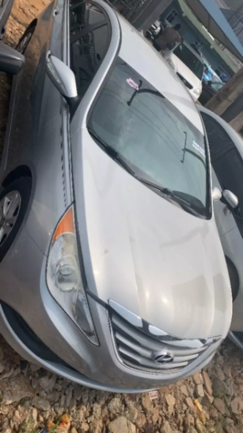 Hyundai Sonata   - 2015