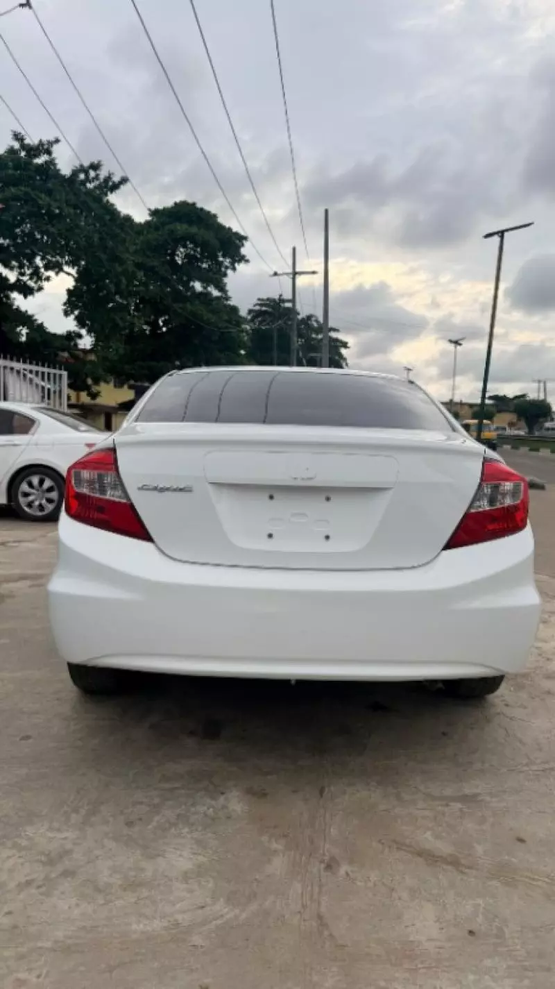Honda Civic   - 2012