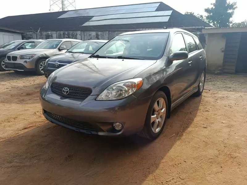 Toyota Matrix   - 2006