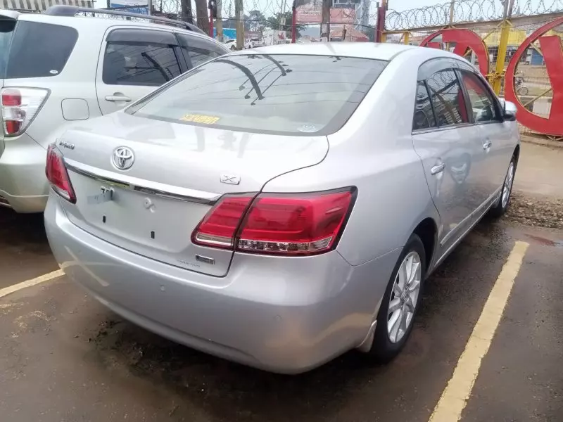 Toyota Premio    - 2016