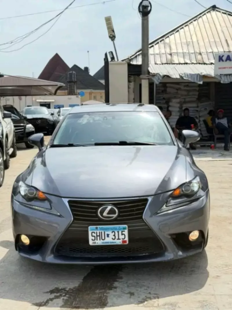 Lexus IS - 2014