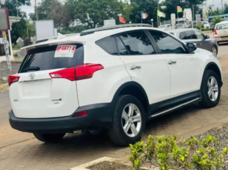 Toyota Rav4   - 2014