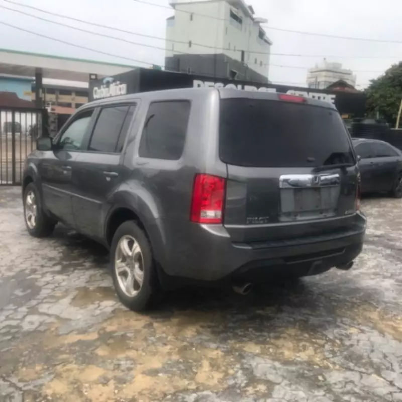 Honda Pilot   - 2012