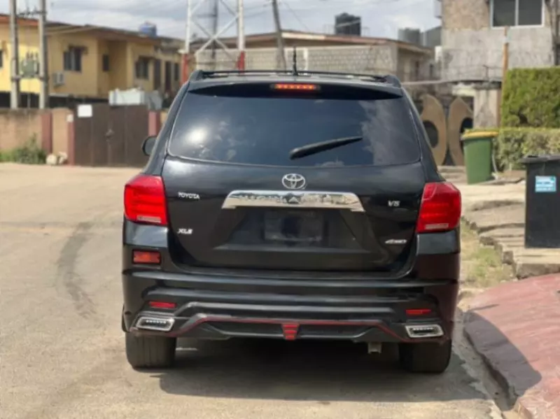 Toyota Highlander   - 2009
