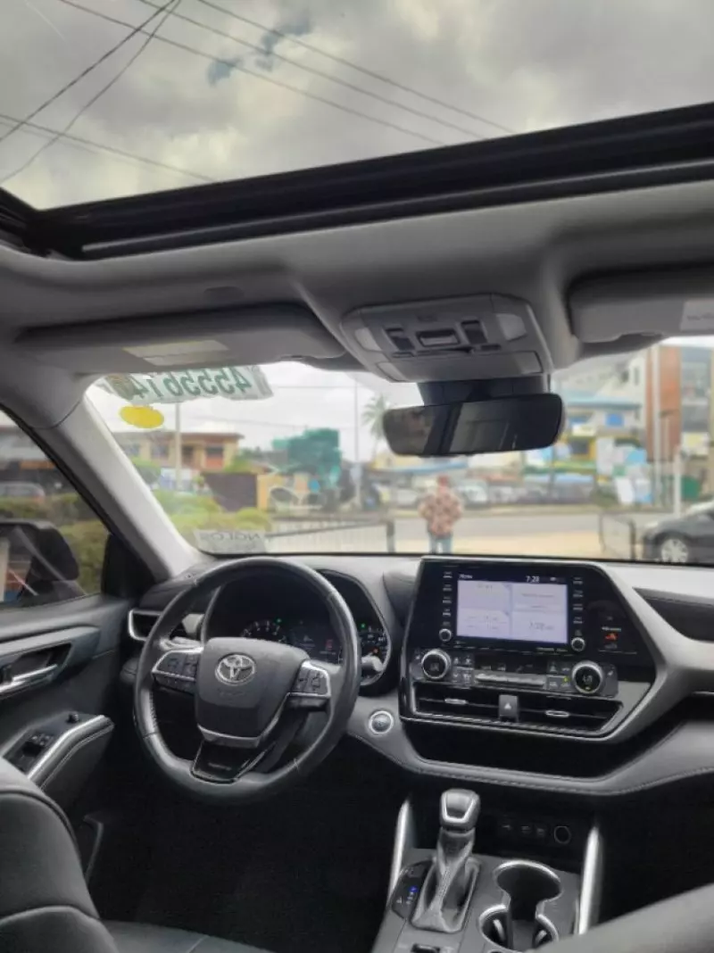 TOYOTA Highlander   - 2020