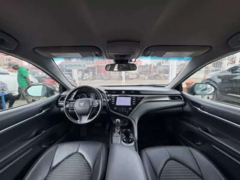 Toyota Camry   - 2019