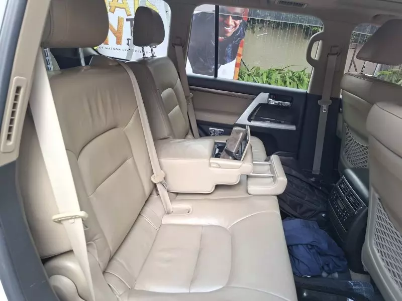 Toyota Landcruiser  V8   - 2010