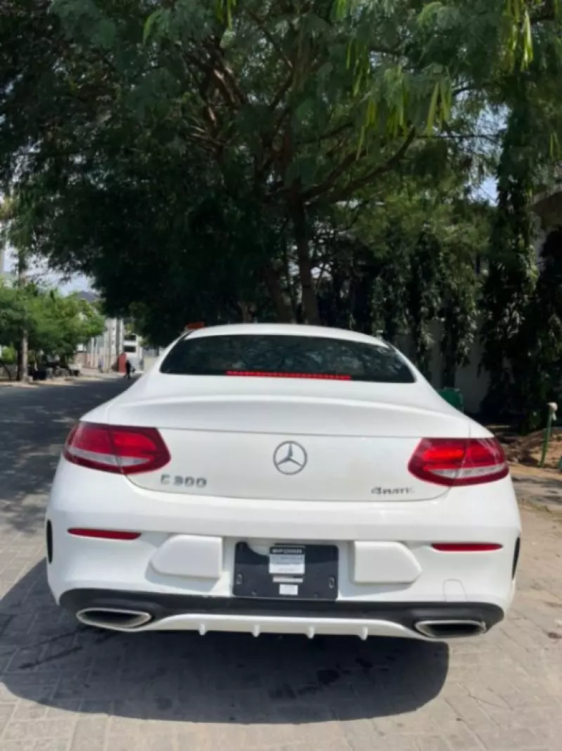 Mercedes-Benz C 300   - 2017
