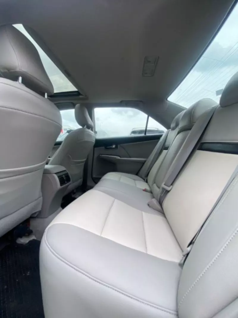 TOYOTA Camry - 2012