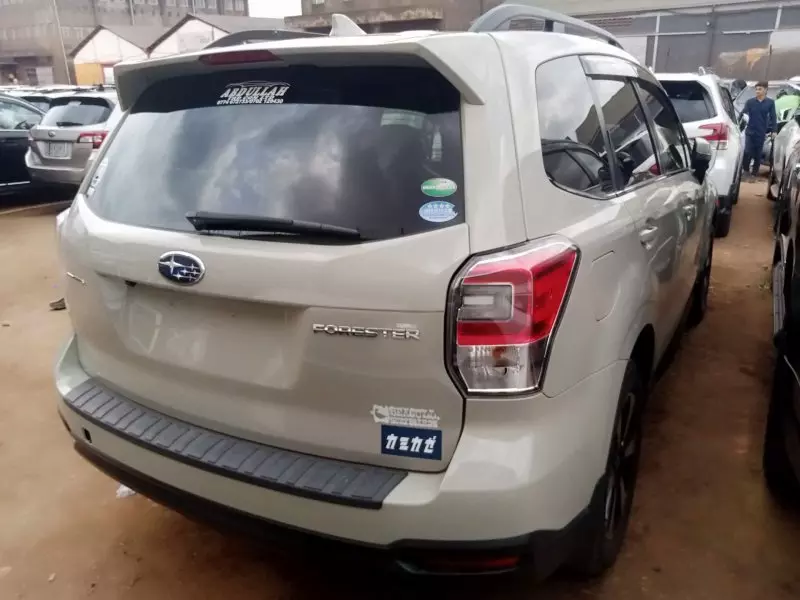 Subaru Forester   - 2015