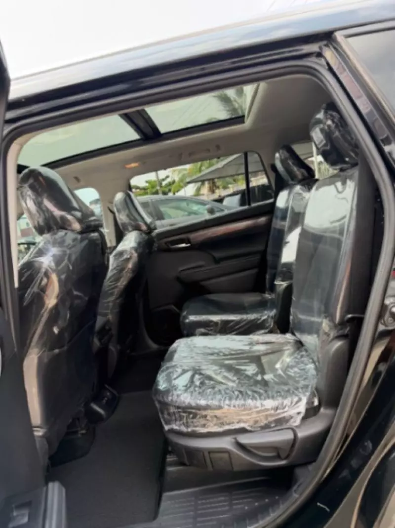Toyota Highlander   - 2021