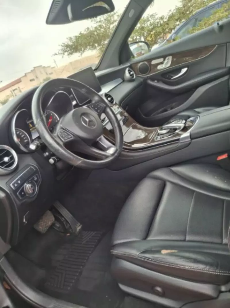 Mercedes-Benz GLC 300   - 2018