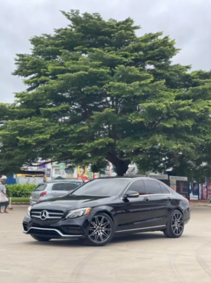 Mercedes-Benz C 300   - 2016