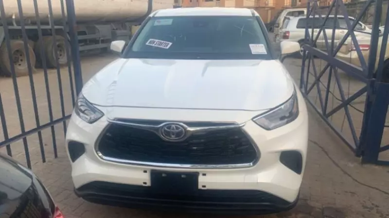 Toyota Highlander   - 2021
