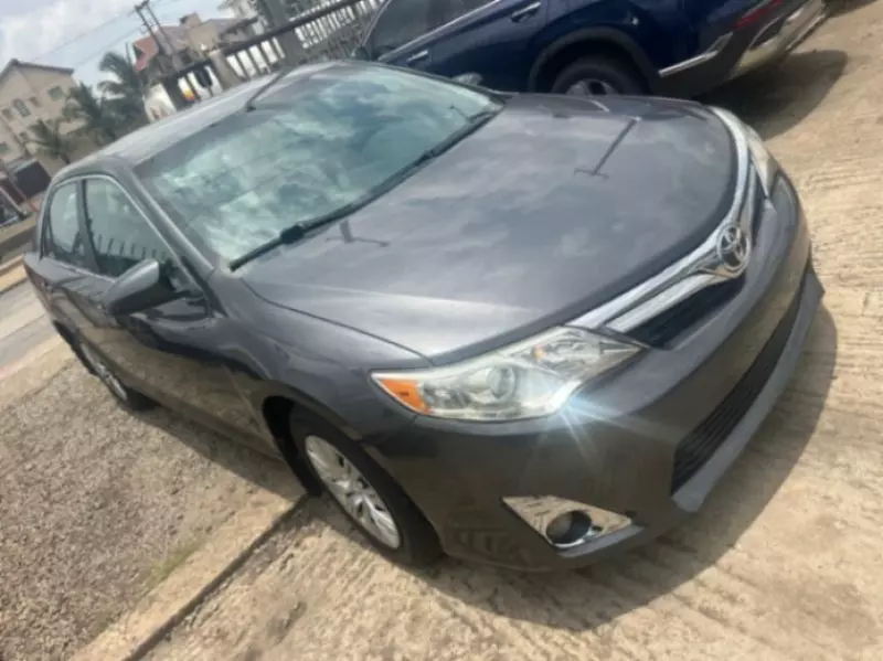 Toyota Camry   - 2012