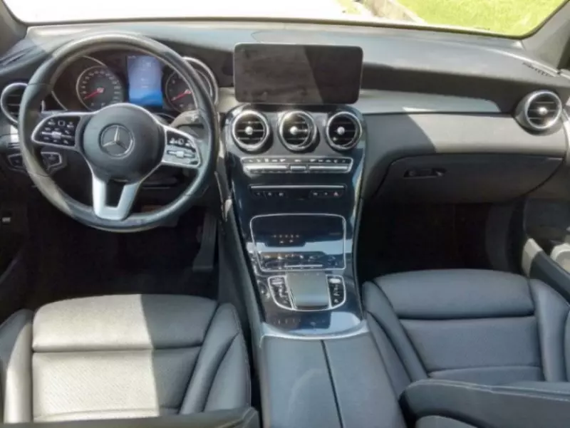 Mercedes-Benz GLC 300   - 2022