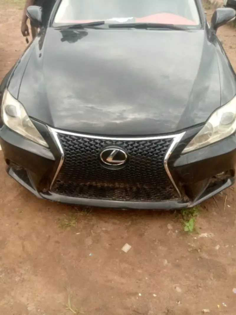 Lexus IS   - 2009