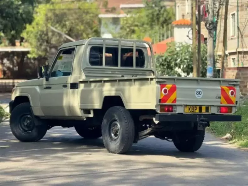 Toyota Land Cruiser 79 Single Cabin   - 2015