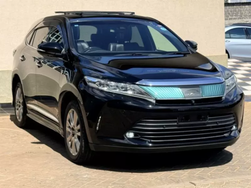 Toyota Harrier   - 2018