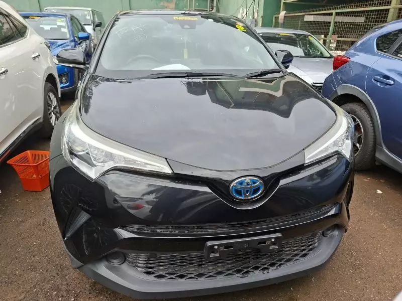 Toyota CH-R   - 2017