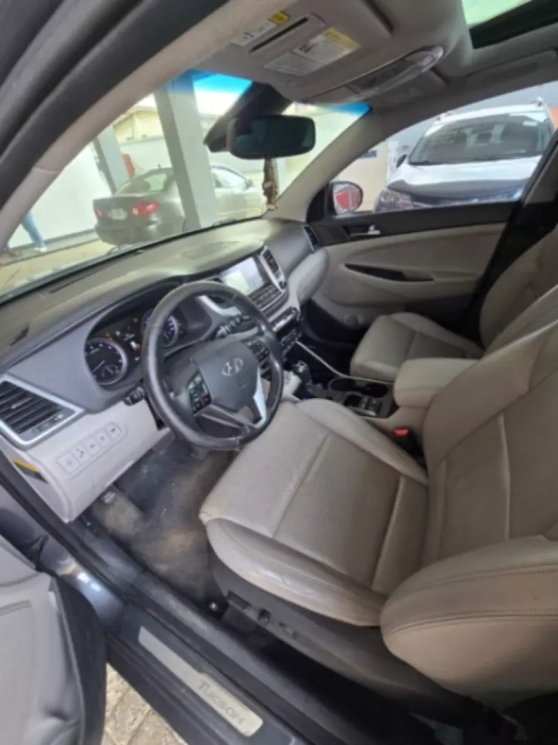 Hyundai Tucson   - 2016