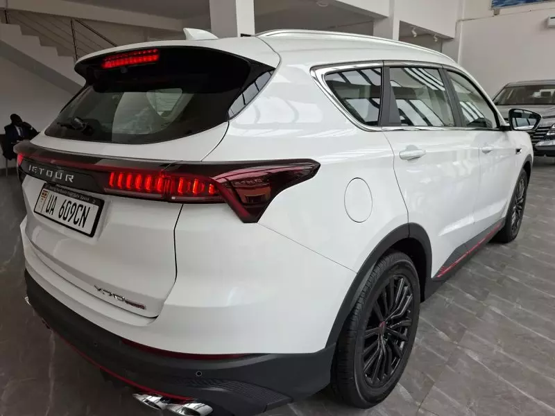 JETOUR X70 Plus   - 2024