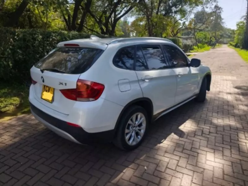 BMW X1 - 2012