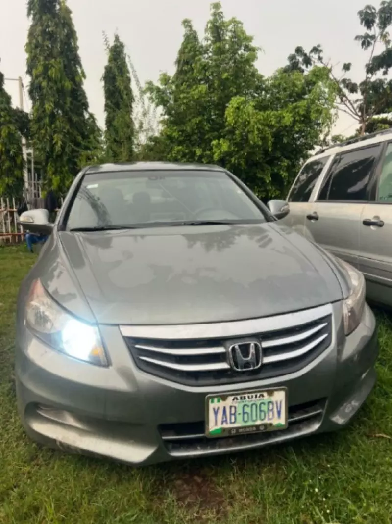 Honda Accord   - 2011