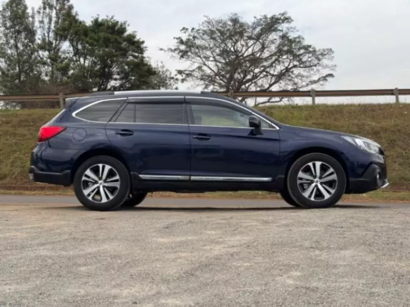 Subaru Outback   - 2018
