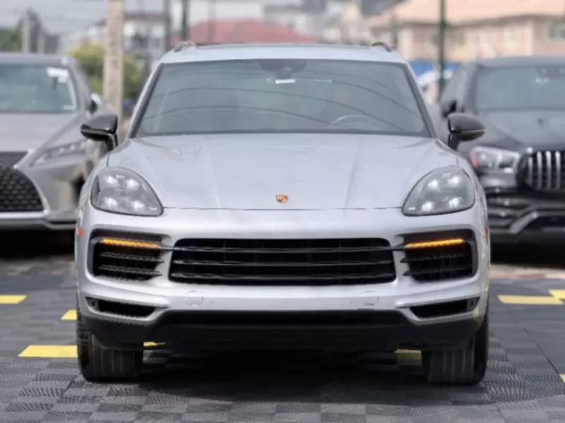 PORSCHE Cayenne   - 2019